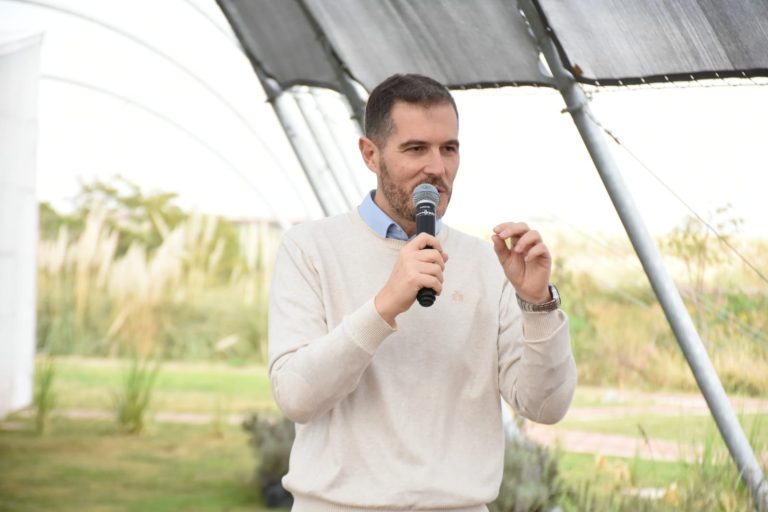 WhatsApp Image 2022 09 08 at 8.33.35 AM 768x512