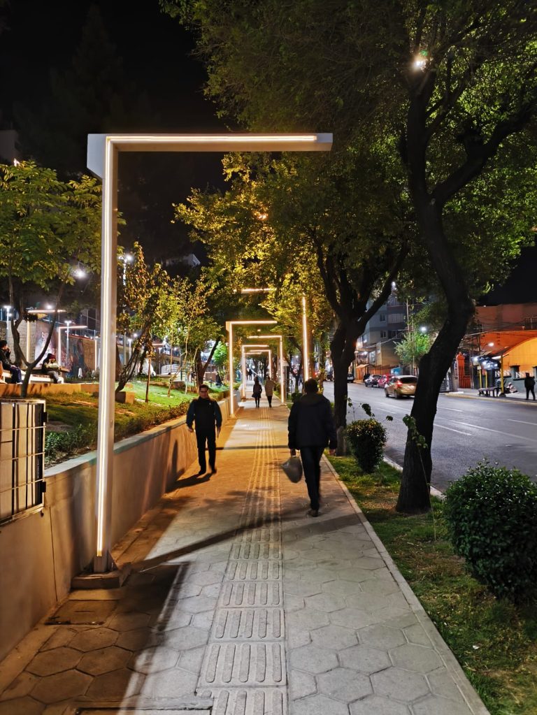 post obra fro 5 768x1023